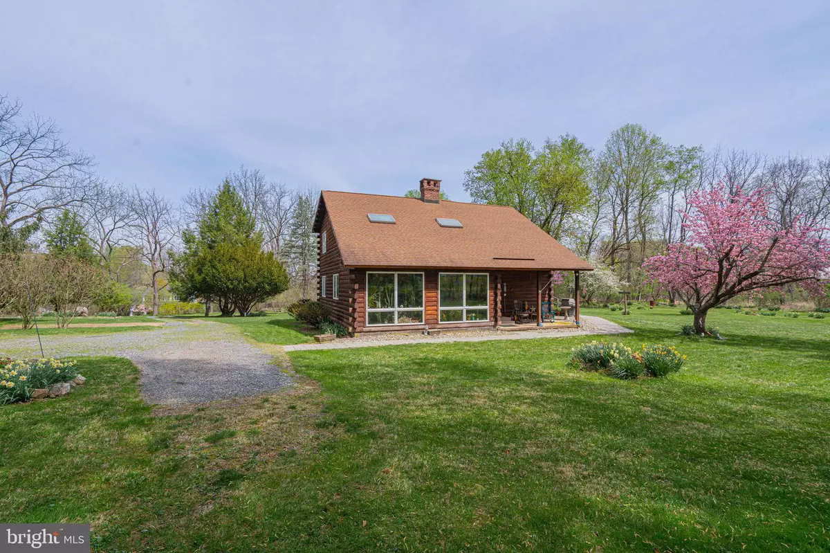 Center Valley, PA 18034,1672 STATION