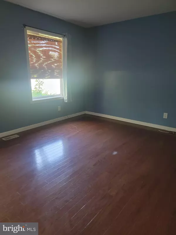 Millville, NJ 08332,50 ROYAL AVE