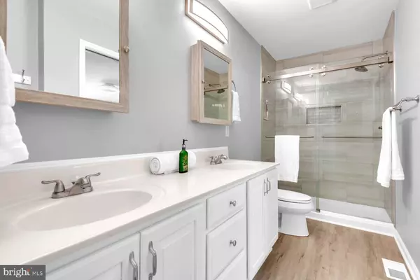 Edgewater, MD 21037,1521 WARFIELD RD