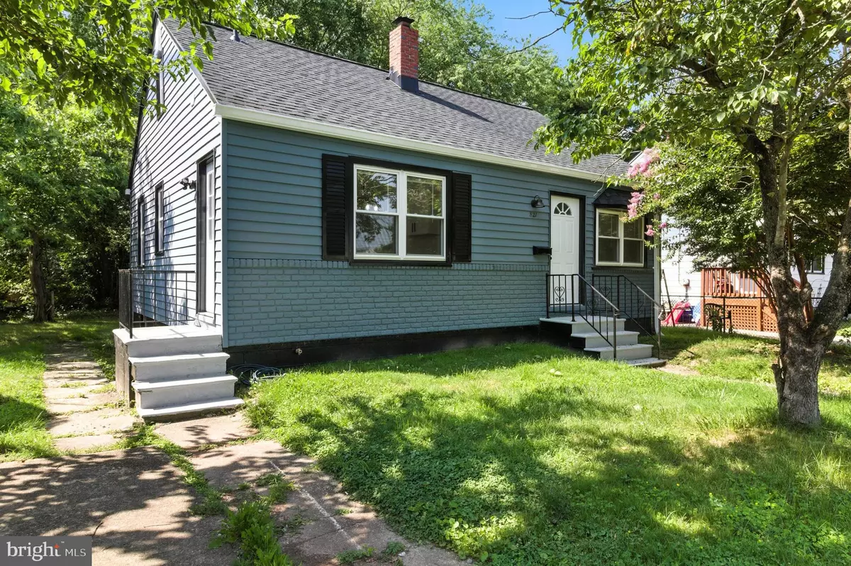 Baltimore, MD 21221,821 S WOODLYNN RD