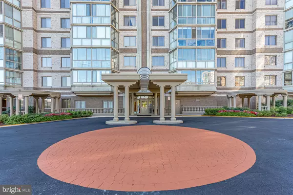 Leesburg, VA 20176,19375 CYPRESS RIDGE TER #1002