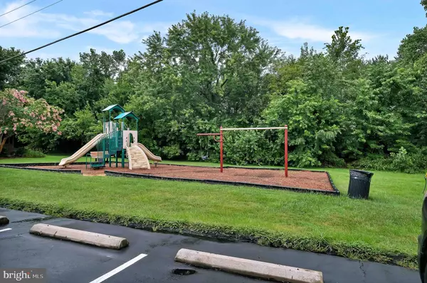 Fairfax, VA 22030,11149 LITTLEBROOK LN