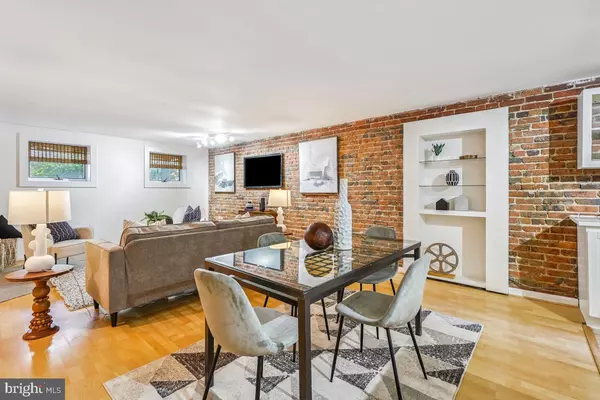 Washington, DC 20009,1738 T ST NW #1
