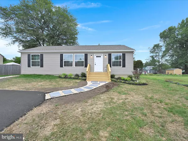 Coatesville, PA 19320,28 LINCOLN AVE