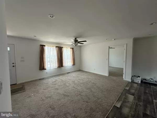 Coatesville, PA 19320,28 LINCOLN AVE