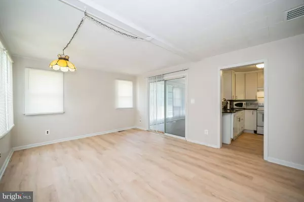 Salem, NJ 08079,171 YORKE ST