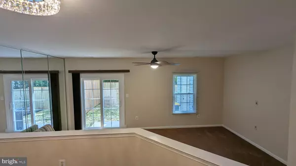 Lanham, MD 20706,2708 RED OAK LN
