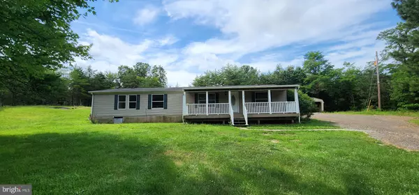 194 FLYING DOVE LN E, Hedgesville, WV 25427