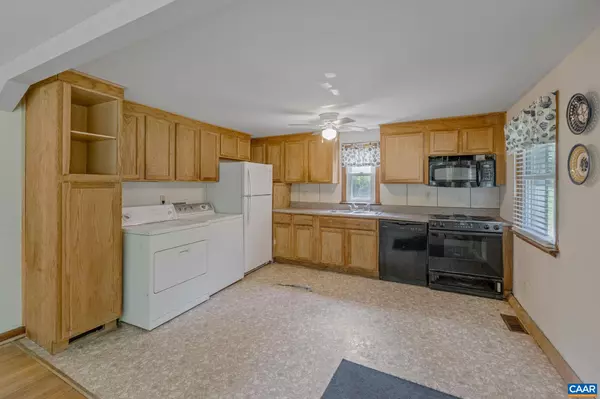 Keswick, VA 22947,4427 BUNKER HILL RD