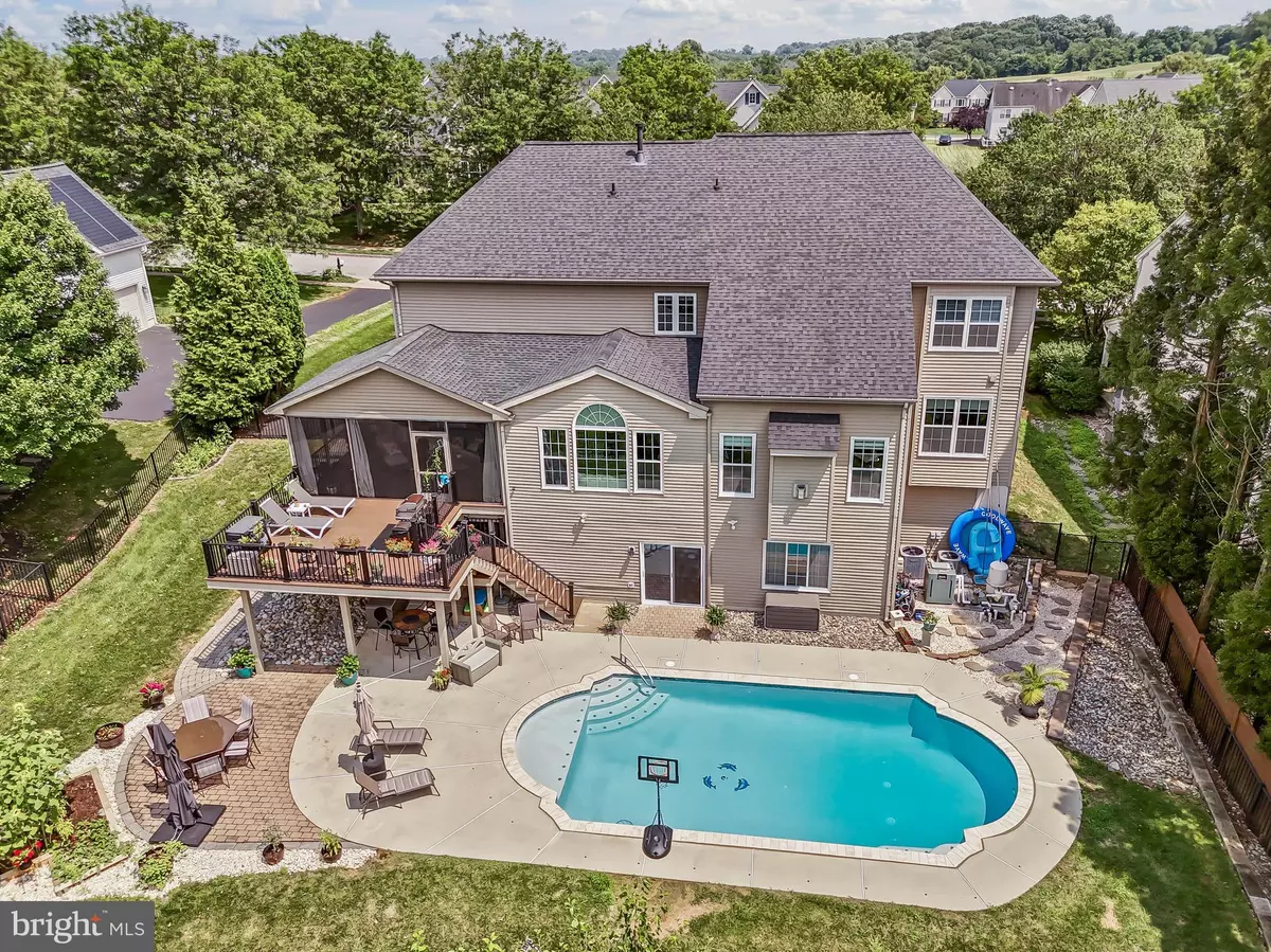 Avondale, PA 19311,207 HONEY LOCUST DR