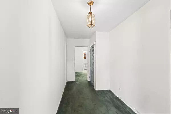 Trenton, NJ 08648,1608 BRUNSWICK AVE