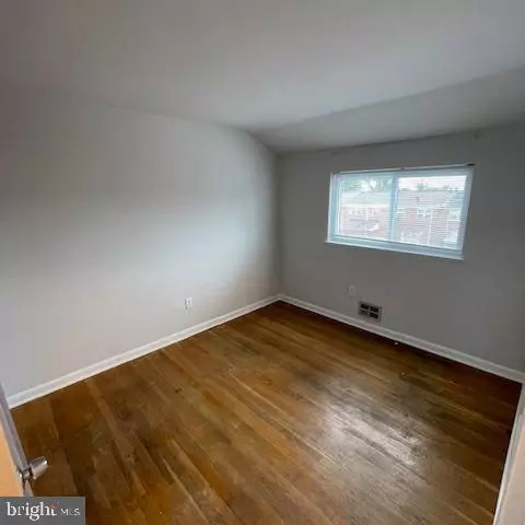 Baltimore, MD 21229,629 QUEENSGATE RD