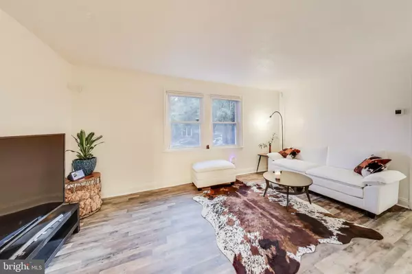 Washington, DC 20020,2126 SUITLAND TER SE #101