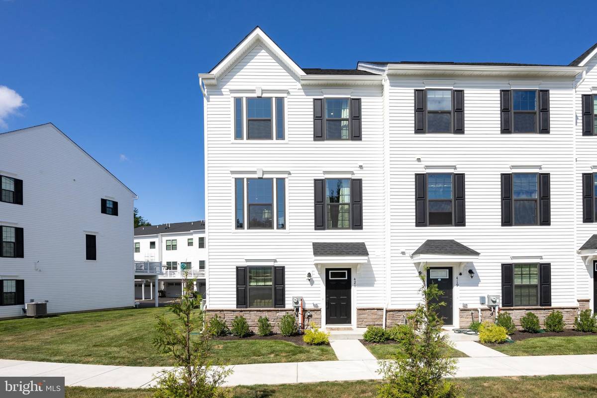 Exton, PA 19341,421 PITCH PINE WAY