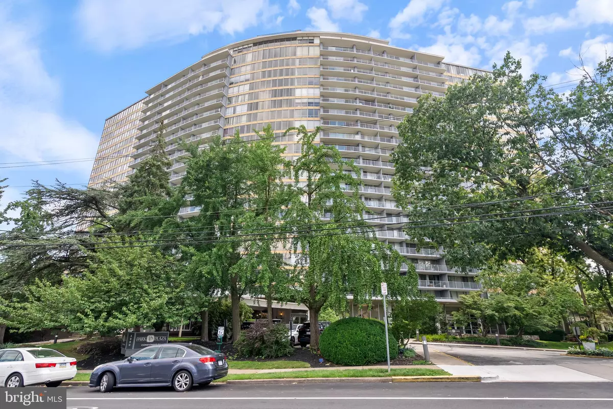 Philadelphia, PA 19131,3900 FORD RD #23C