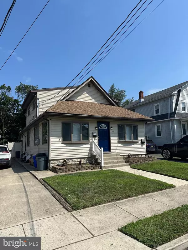 Bellmawr, NJ 08031,23 APPLE AVE