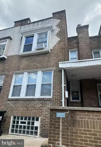 5921 N LAWRENCE ST, Philadelphia, PA 19120