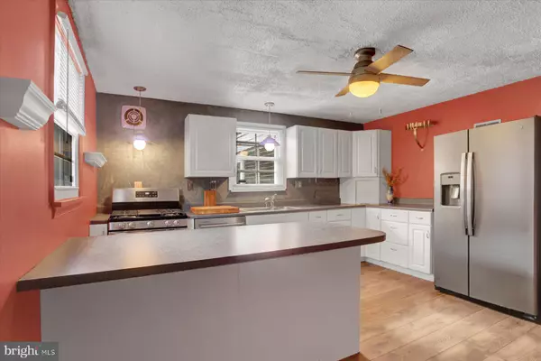 Harrisburg, PA 17110,3722 N 3RD ST