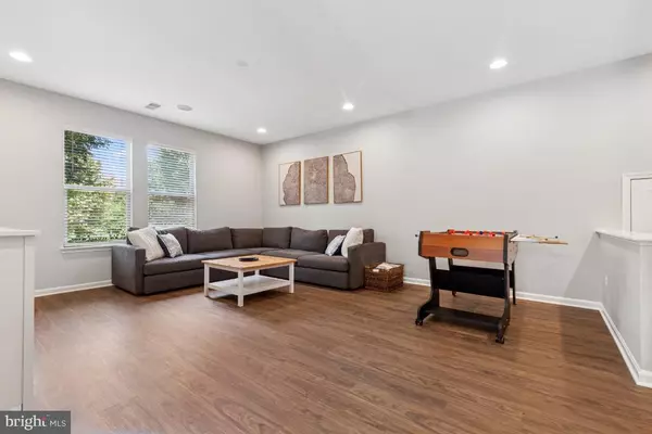 Brambleton, VA 20148,42260 RHETT DR