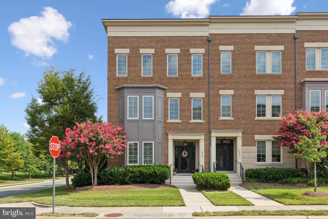 Brambleton, VA 20148,42260 RHETT DR