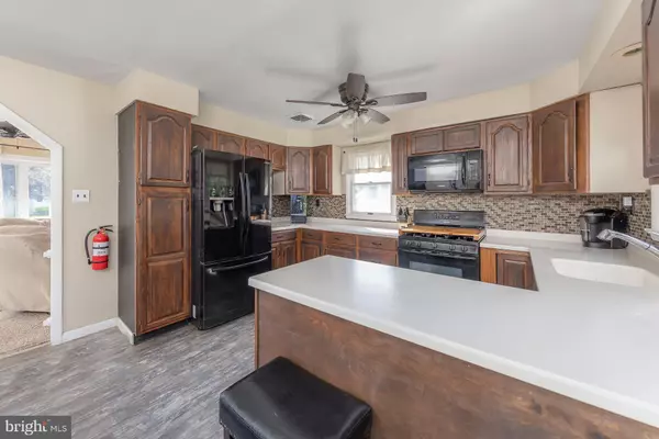 Burlington Township, NJ 08016,24 NEW YORK