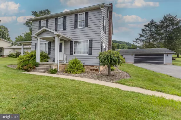 207 WESTFALL ST, Mc Alisterville, PA 17049