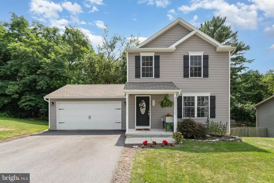 213 CROWN COURT, Waynesboro, PA 17268