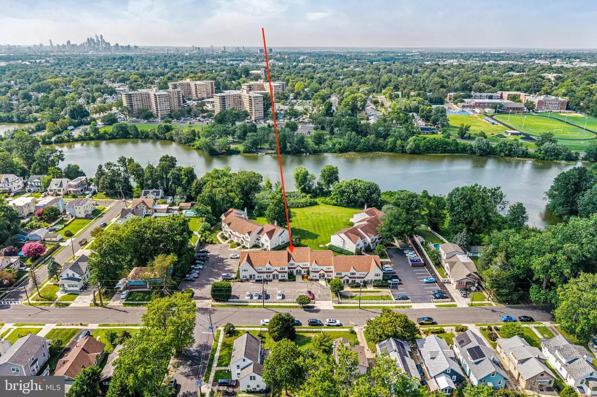 Oaklyn, NJ 08107,111 E BEECHWOOD AVE #13