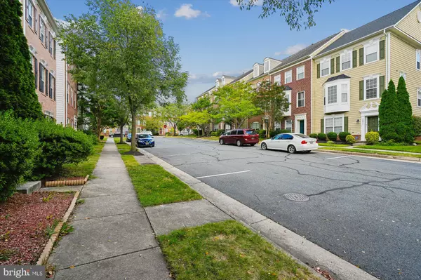 Woodbridge, VA 22192,12912 LEATHERWOOD LN