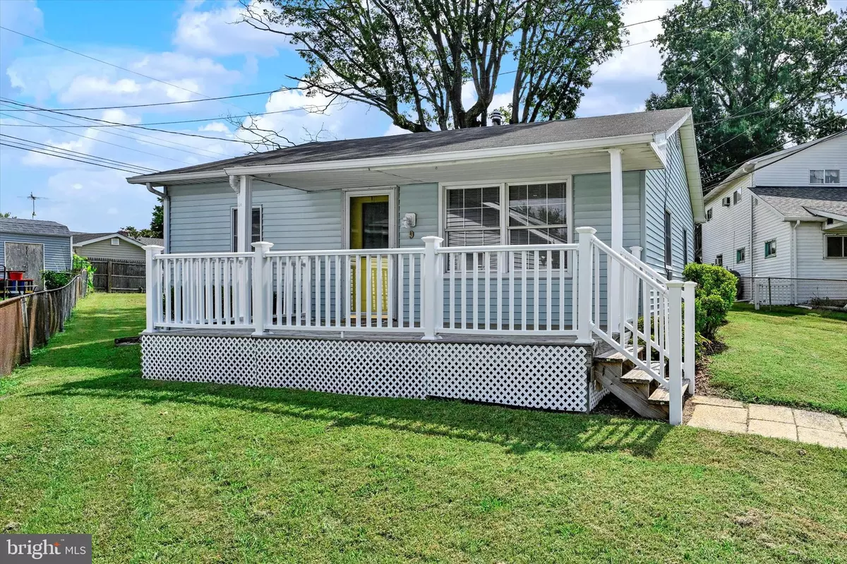 Middle River, MD 21220,9 HELICOPTER DR