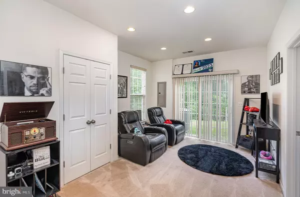 Stafford, VA 22554,10 SICKLE DR #29