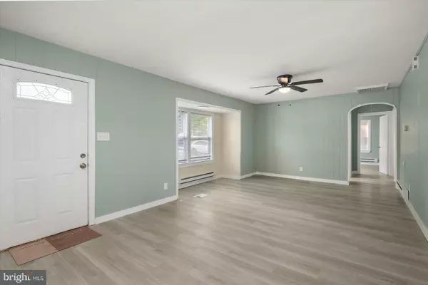 Salisbury, MD 21804,302 PINE WAY
