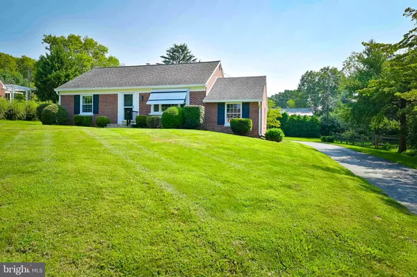 Lancaster, PA 17601,1865 AMITY DR