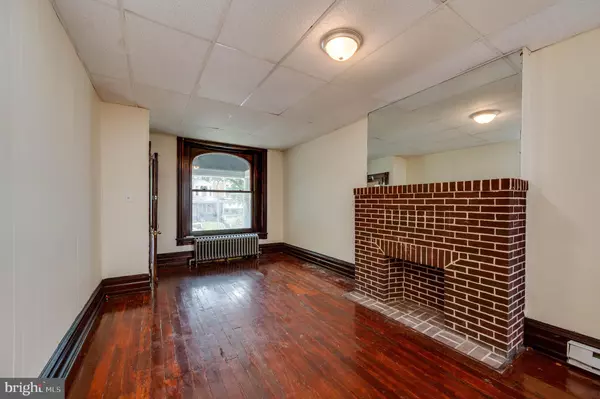 Reading, PA 19601,1032 N 5TH ST