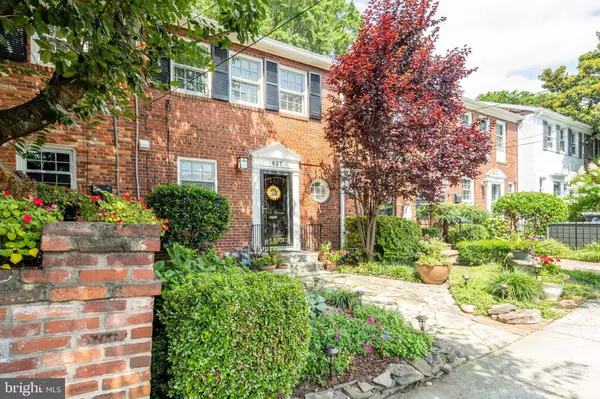 Alexandria, VA 22314,827 S FAIRFAX ST