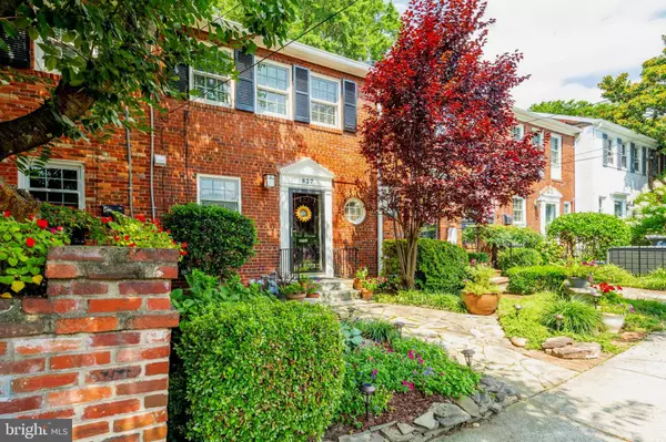 827 S FAIRFAX ST, Alexandria, VA 22314