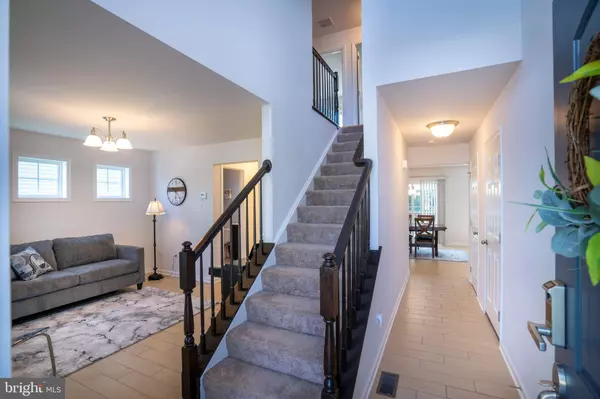 State College, PA 16801,2407 PRAIRIE ROSE LANE