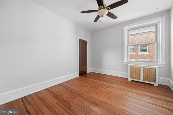 Bryn Mawr, PA 19010,834 W LANCASTER AVE #3F