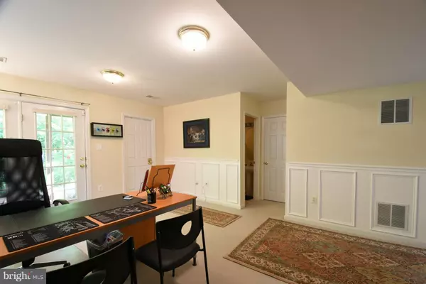 Springfield, VA 22153,8393 JOVIN CIR