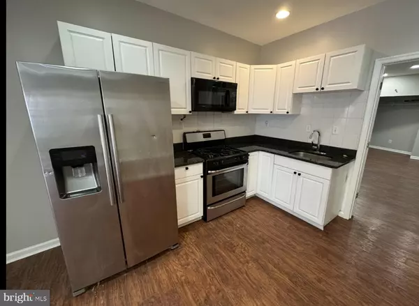 Philadelphia, PA 19123,1211 RIDGE AVE #1