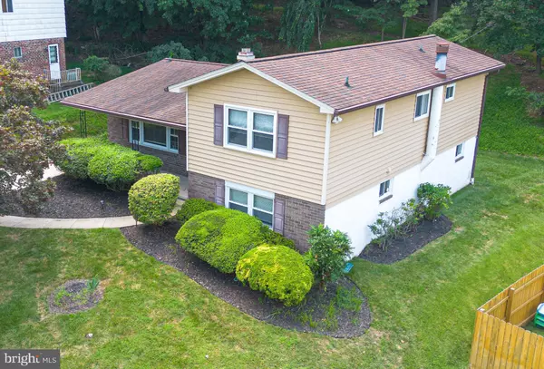 4523 HAWKSBURY RD, Baltimore, MD 21208