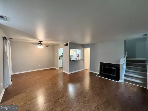 Voorhees, NJ 08043,1303 ROBERTS