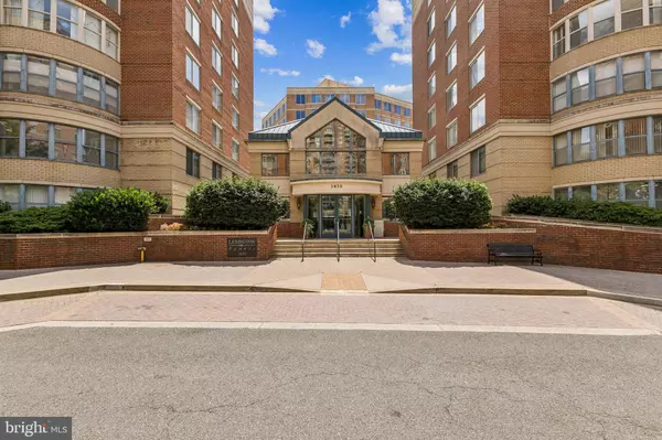 Arlington, VA 22203,3830 9TH ST N #604E