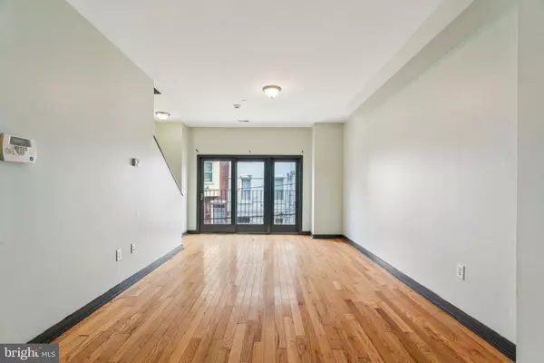 Philadelphia, PA 19121,1930 N GRATZ ST