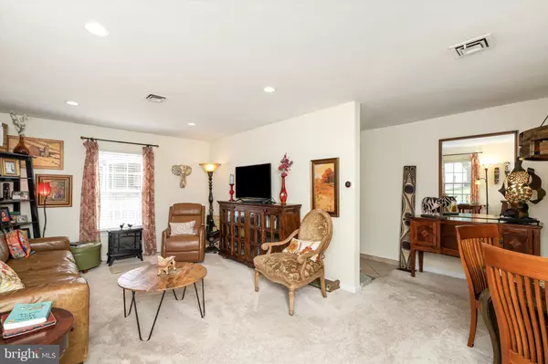 Southampton, NJ 08088,36 SAINT DAVIDS PL