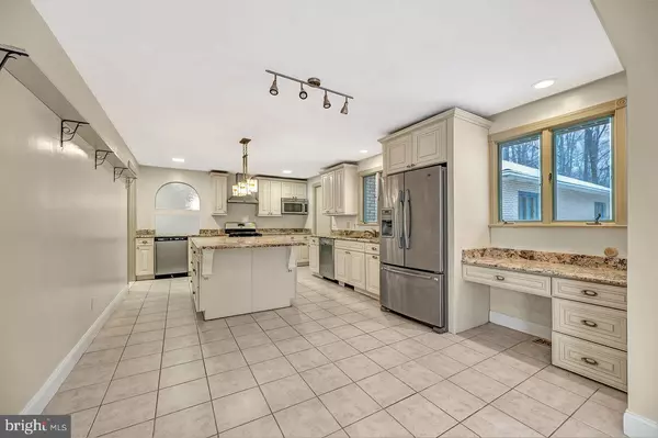 Princeton, NJ 08540,97 HARDY DR