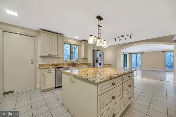 Princeton, NJ 08540,97 HARDY DR
