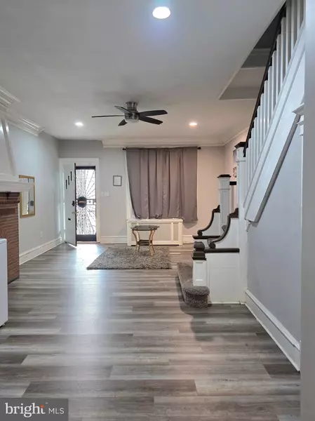 5905 ELLSWORTH ST, Philadelphia, PA 19143