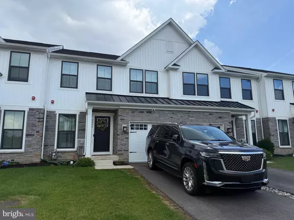 8005 MILLTOWN CIR, Cheltenham, PA 19012