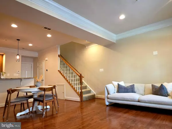 Gaithersburg, MD 20878,357 COMMUNITY CENTER AVE #357